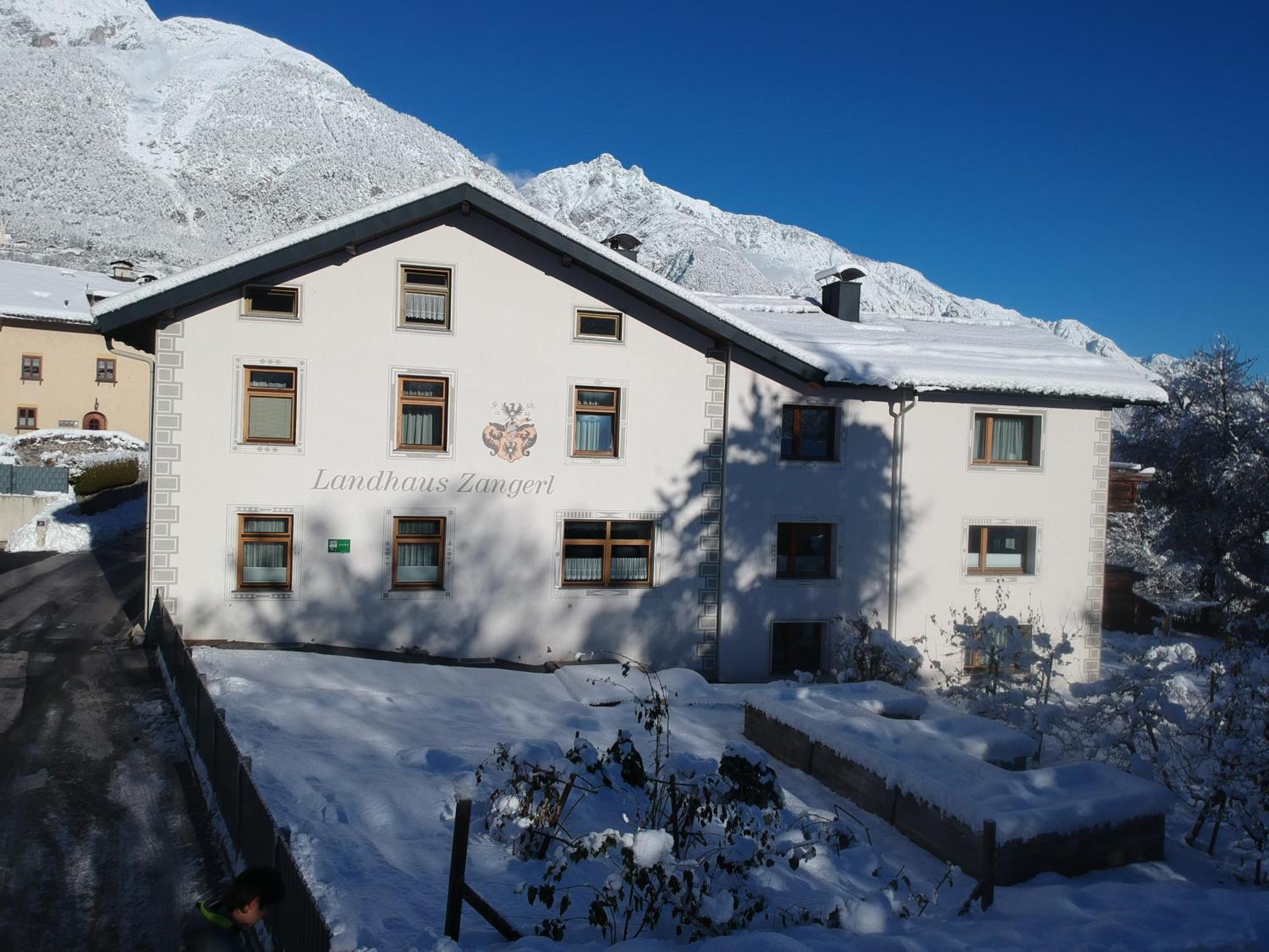 Landhaus Zangerl - Kobelerhof Landeck Ngoại thất bức ảnh