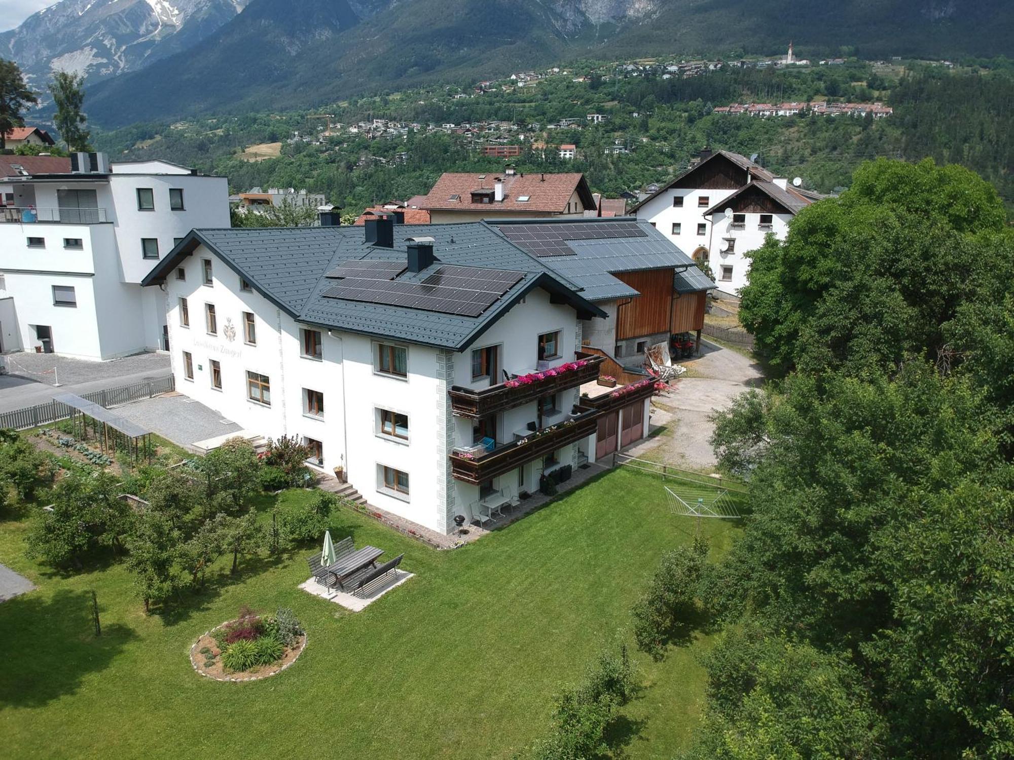 Landhaus Zangerl - Kobelerhof Landeck Ngoại thất bức ảnh